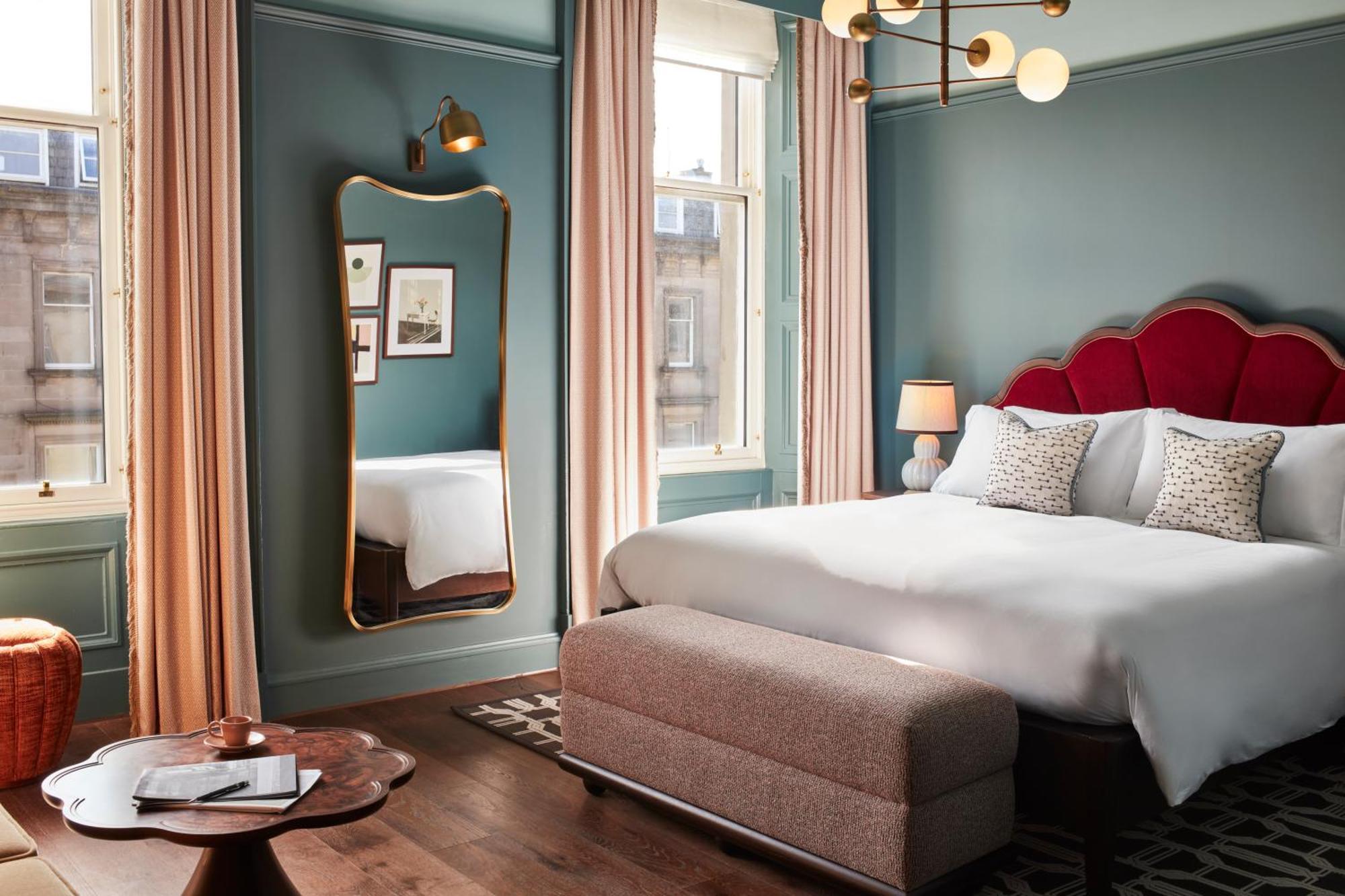 The Hoxton, 4*